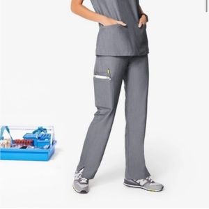 NEW FIGS Kade Cargo Scrub Pants Small